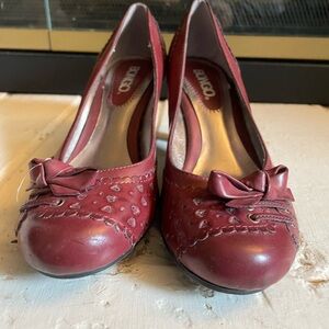 Bongo Sz 6 Women's Burgundy Bow Heels